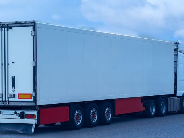 reefer truck refrigerated container